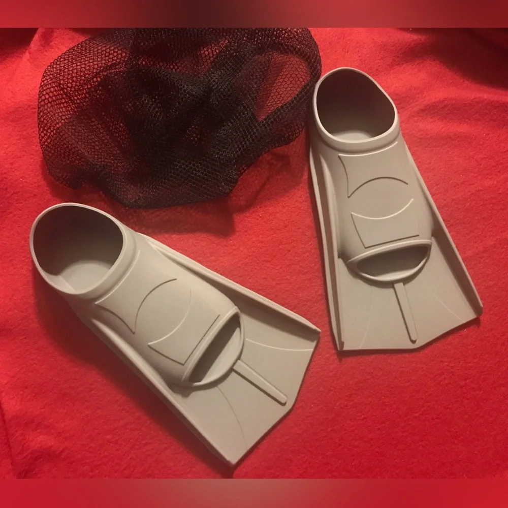 NWOT Silicone Flippers